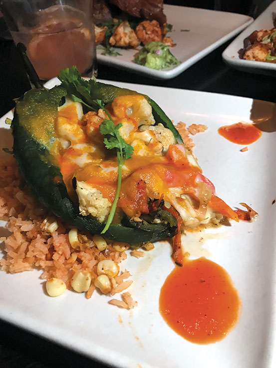 Chile Relleno de Queso com Elote